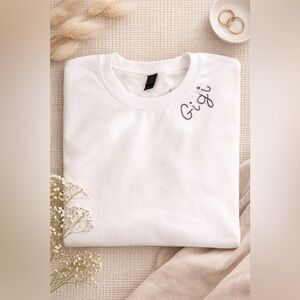 Hand Embroidered Gigi sweatshirt